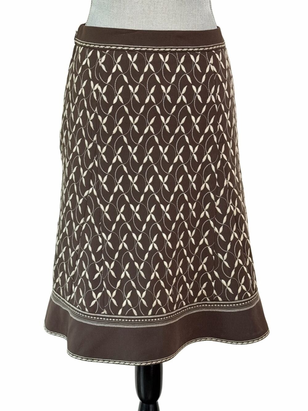 Petite Ann Taylor floral embroidery flared skirt 4p small librarian academia